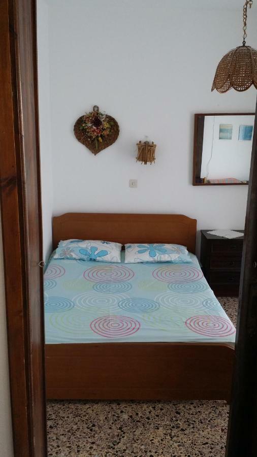 Grigorios Apartments Nea Vrasna Luaran gambar