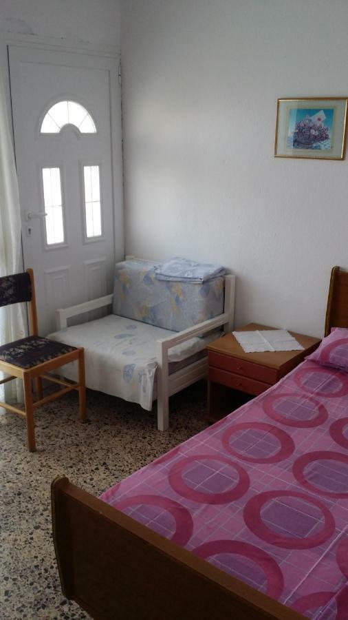 Grigorios Apartments Nea Vrasna Luaran gambar