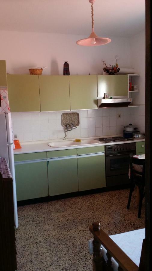 Grigorios Apartments Nea Vrasna Luaran gambar