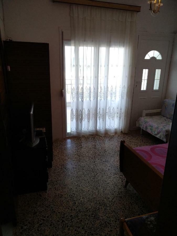 Grigorios Apartments Nea Vrasna Luaran gambar