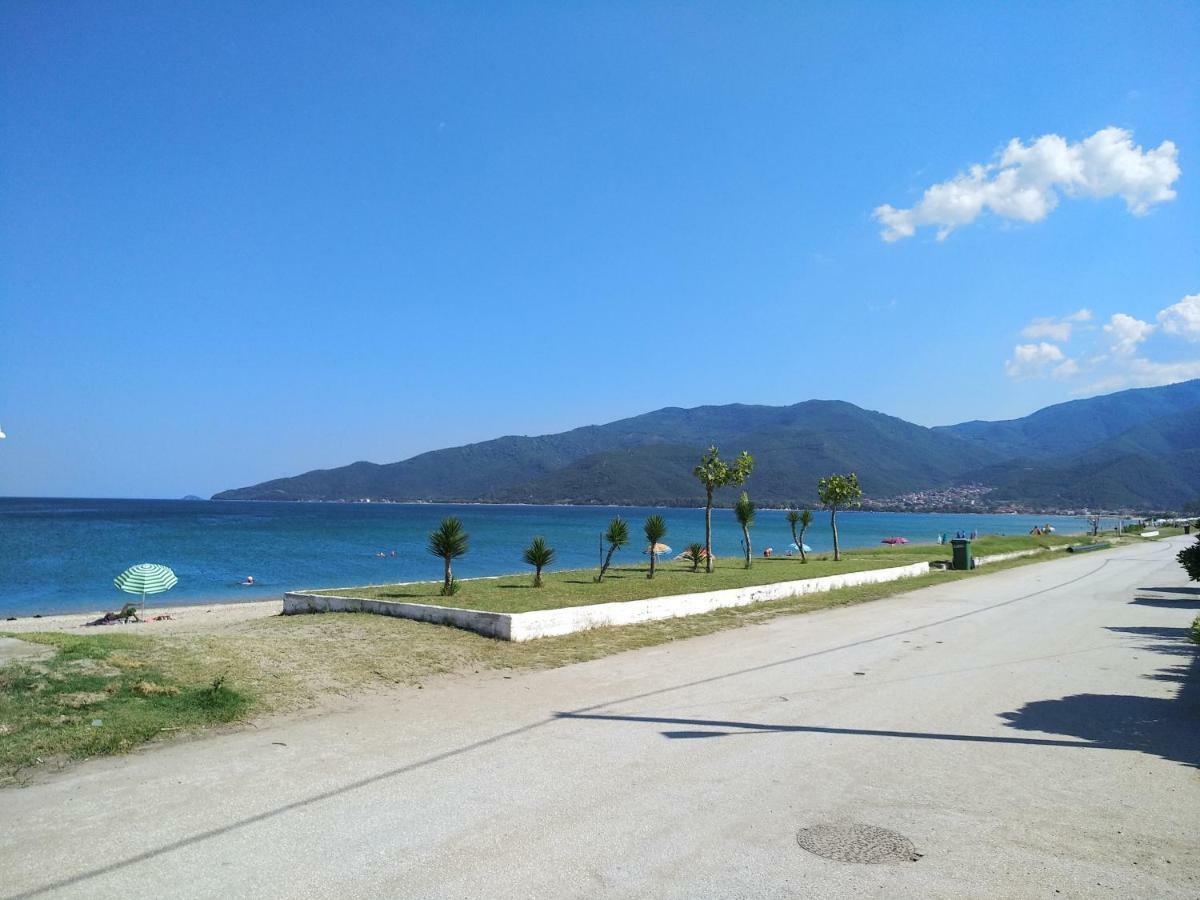 Grigorios Apartments Nea Vrasna Luaran gambar